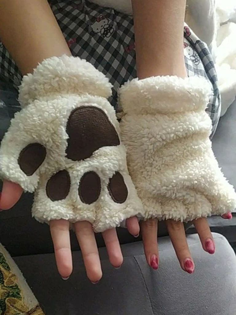 rv2 - Cat Paw Gloves